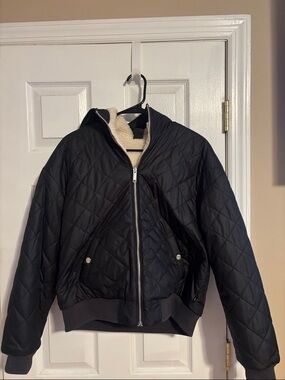 Hollister Black Quilted Puffer Jacket with Sherpa Lining